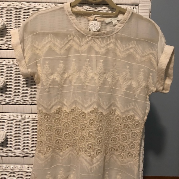 Piperlime embroidered shirt - Picture 5 of 5